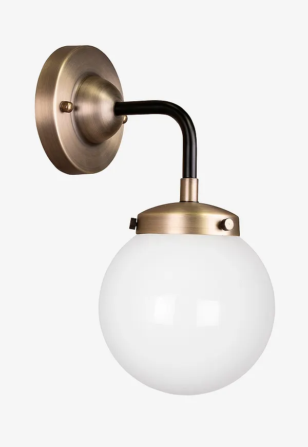 Riktigt fin vägglampa 2026 från Globen Lighting.