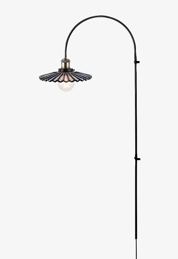 Cool Lampa som passar bra vid många olika tillfällen.
