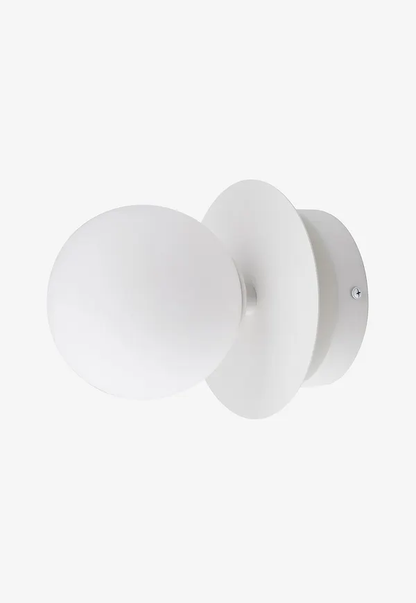 Stilriktig Lampa som passar bra vid många olika tillfällen.