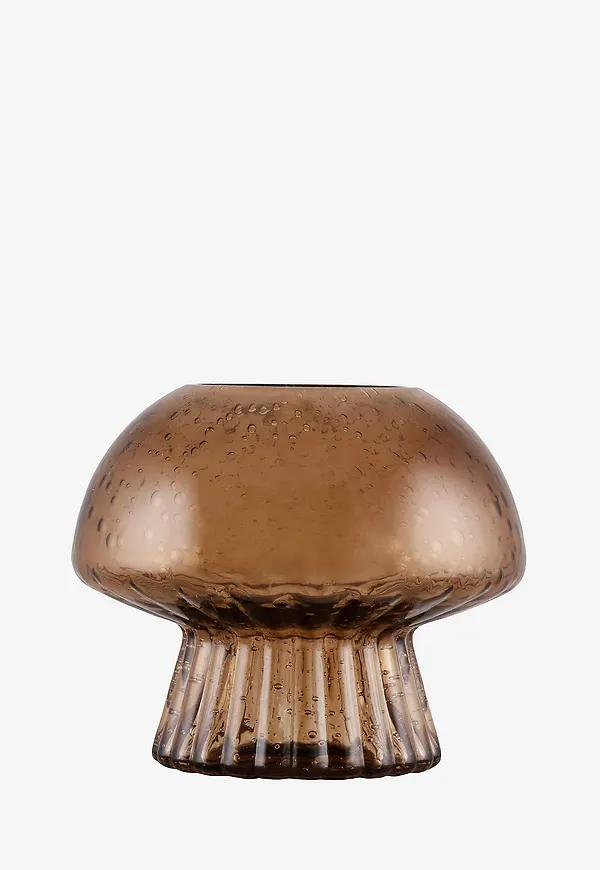 Brun Globen Lighting-ljusstake i smickrande modell.