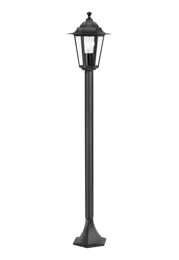 Moderiktig eglo lampa i svart färg gjord i aluminium.