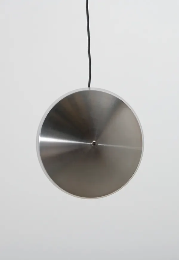 Härlig silver lampa 2025 från Graypants.