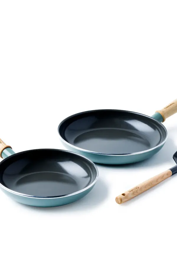 Blå GreenPan-stekspade i fantastiskt fin modell.