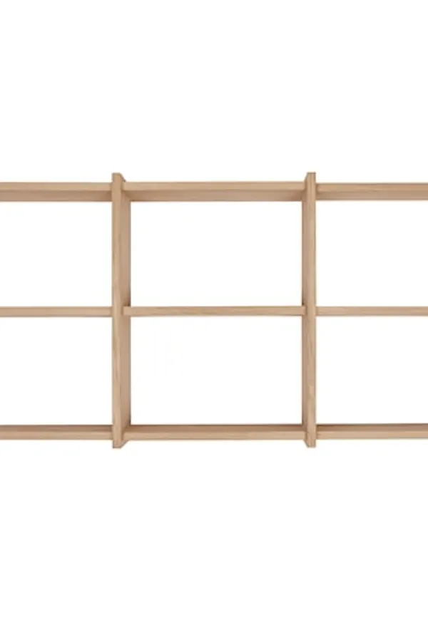 Riktigt fin hylla i ek från OYOY.