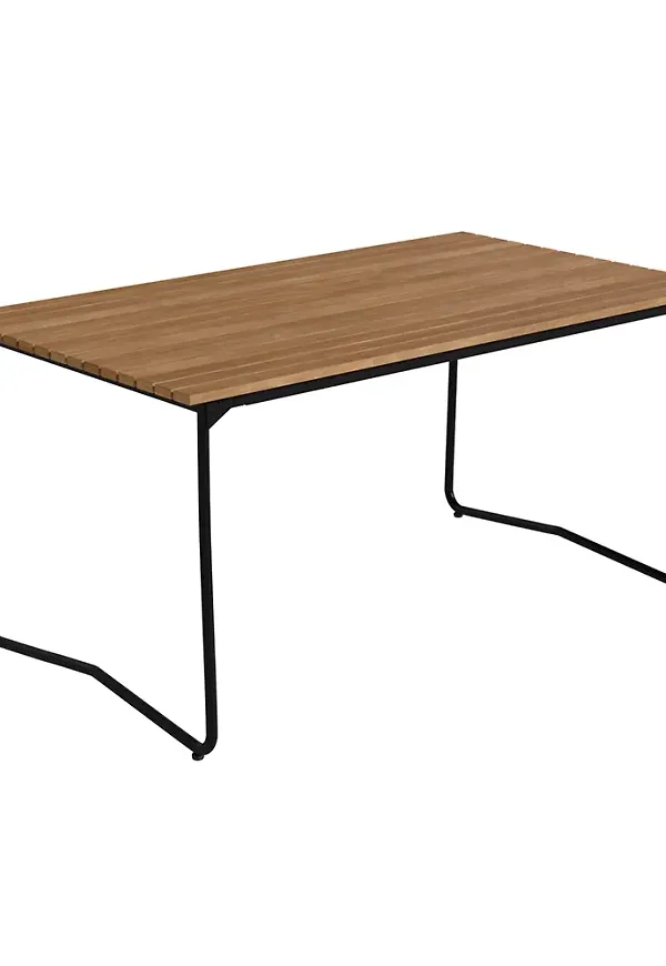 Mysig svart bord i teak från Grythyttan Stålmöbler.