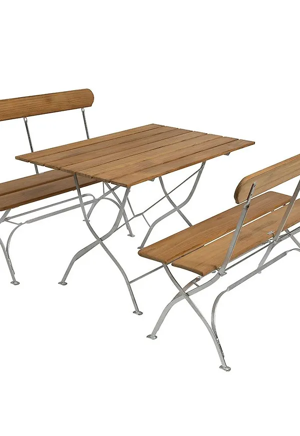 Vacker teakbord 2025 från Grythyttan Stålmöbler.