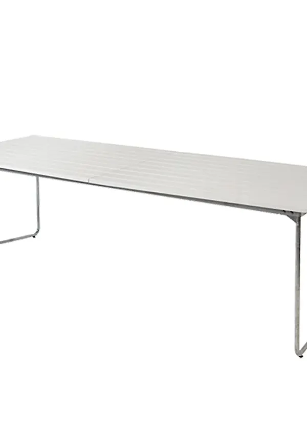 Riktigt trendig ekmatbord 2025 från Grythyttan Stålmöbler.