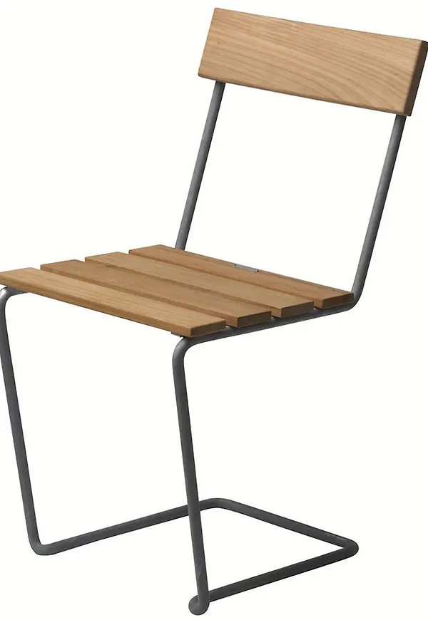 Supersnygg teakmatstol 2025 från Grythyttan Stålmöbler.