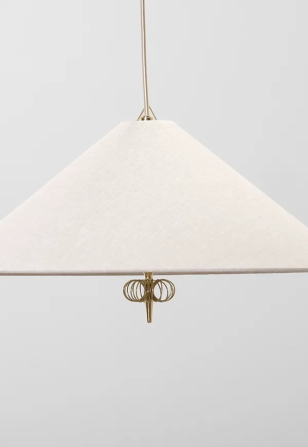 Stilriktig lampa 2026 från Gubi.