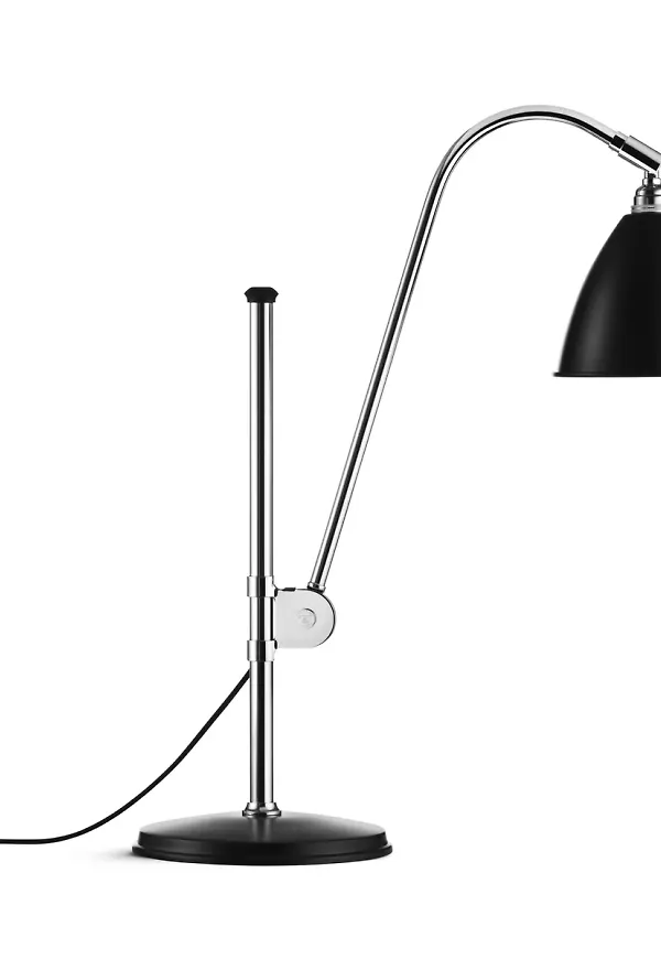 Exklusiv lampa 2025 från Gubi.