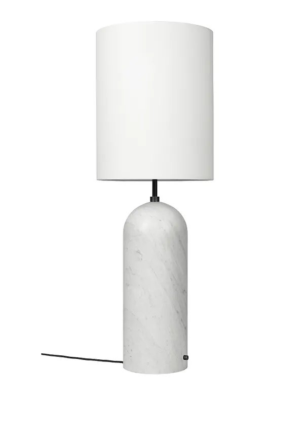 Riktigt trendig bordlampa i vitt från Gubi.