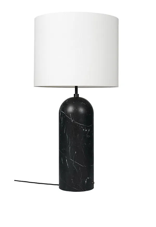 Svart Gubi-golvlampa i cool modell.