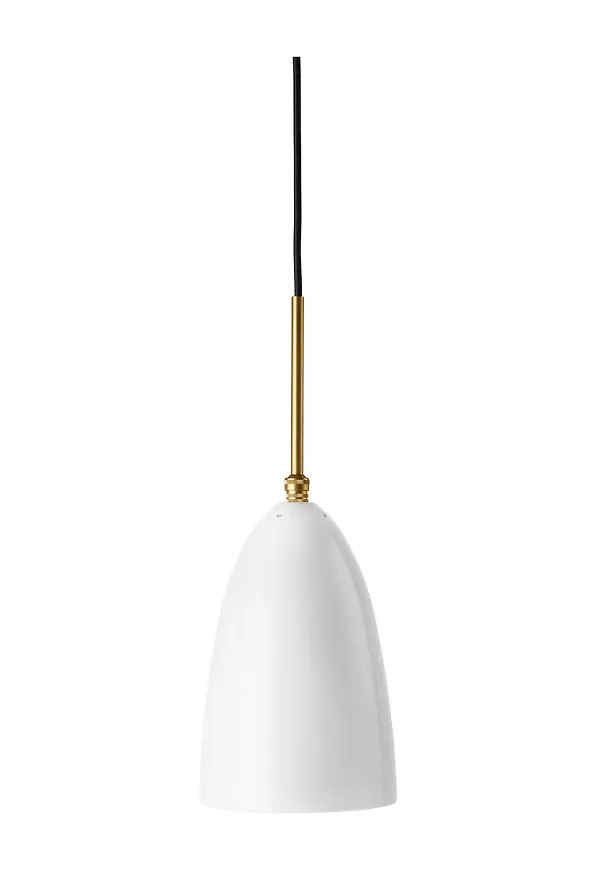 Riktigt fin vit lampa 2025 från Gubi.