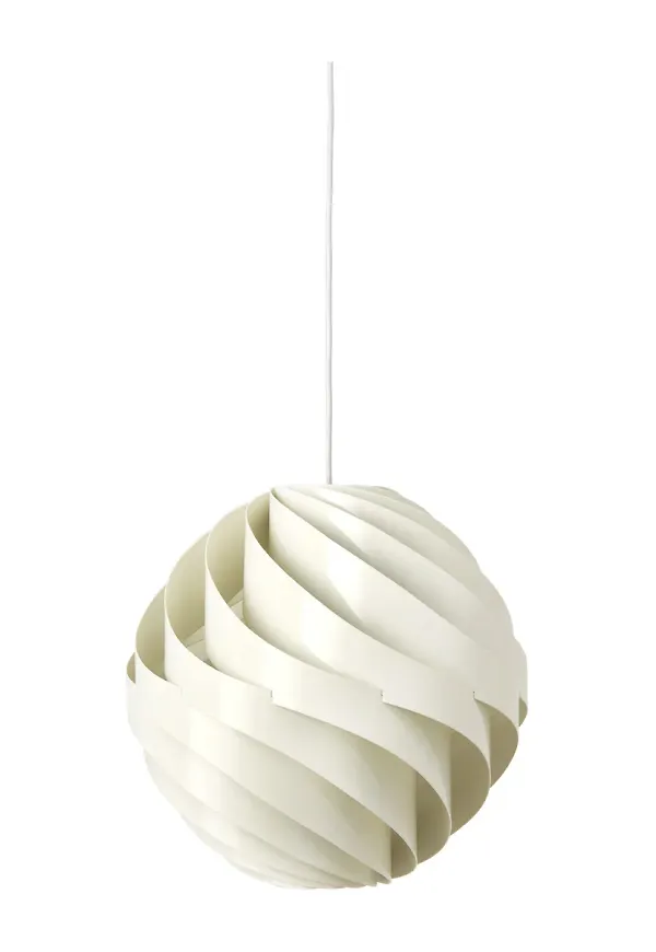 Gubi lampa som passar perfekt till sommaren 2025!