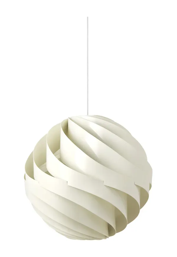 Snygg vit lampa 2025 från Gubi.