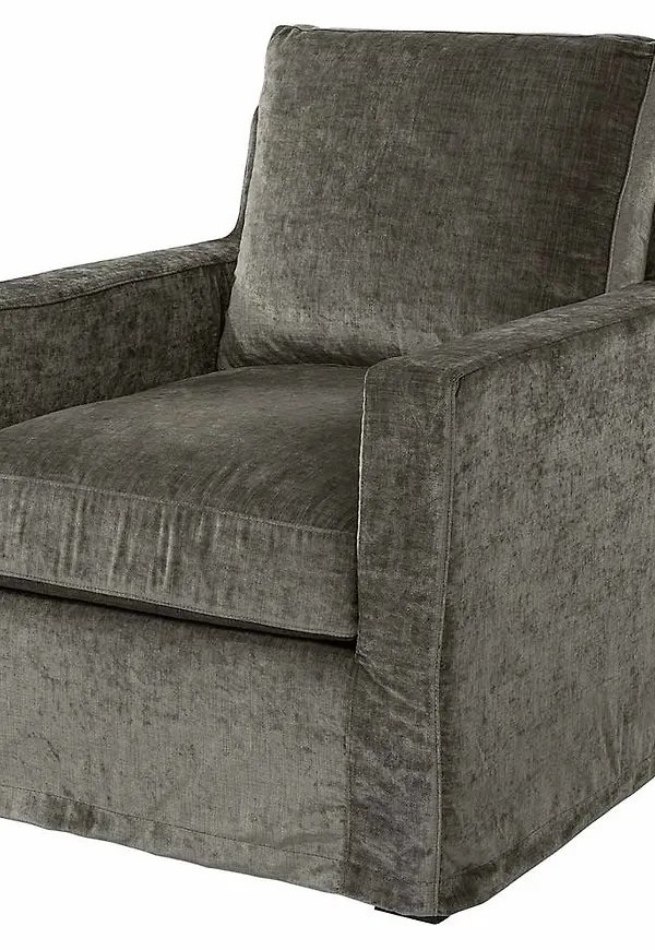 Elegant fåtölj i björk från Artwood.