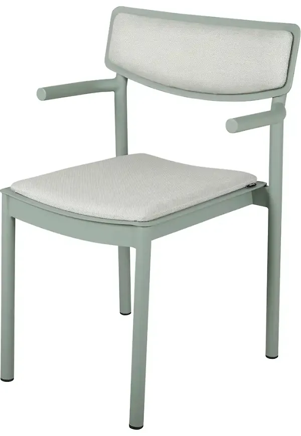 Brafab karmstol som passar perfekt till sommaren 2025!