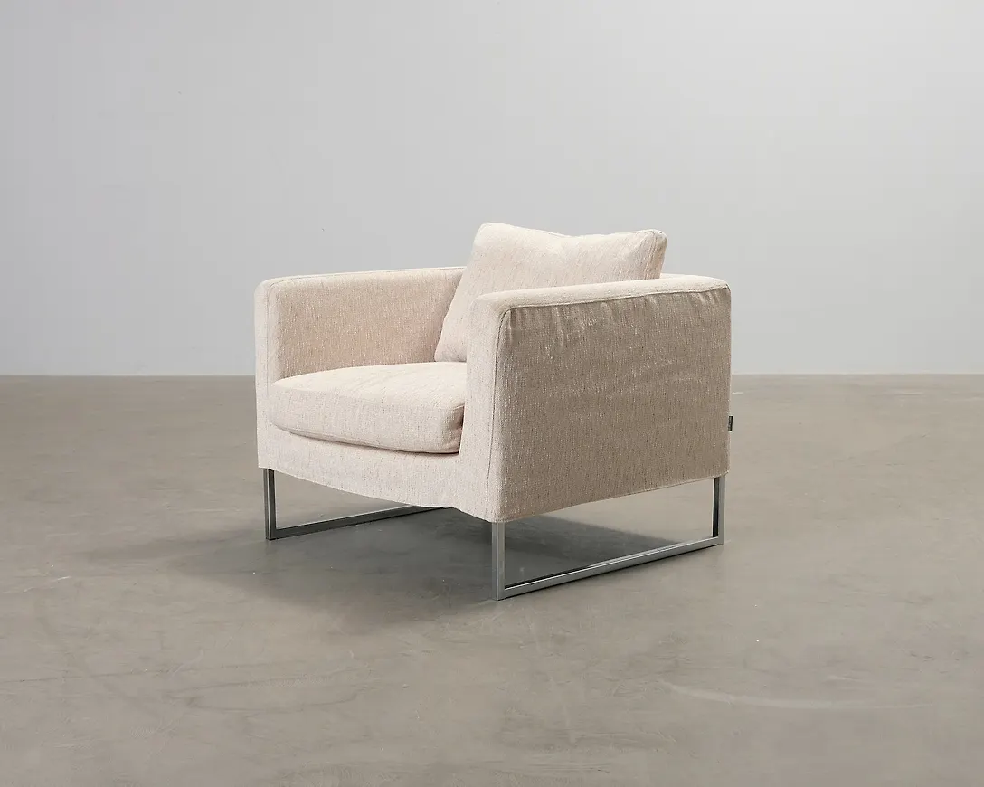 Cool beige fåtölj 2025 från Hakola.