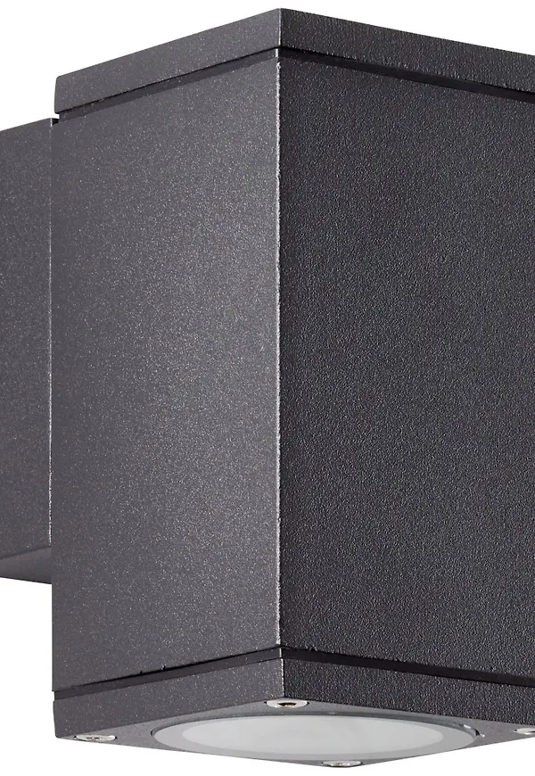 Brilliant vägglampa som passar perfekt till sommaren 2025!