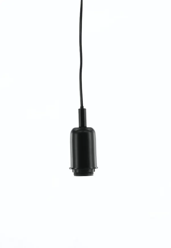 Klassisk Lampa som passar bra vid många olika tillfällen.