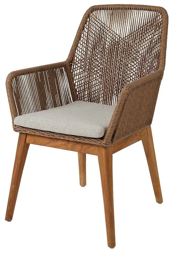 Smickrande brun utemöbel i teak från Brafab.