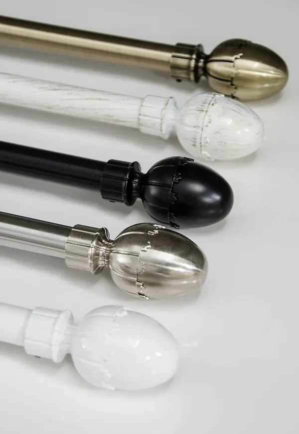 Moderiktig gardin 2025 från Hasta.