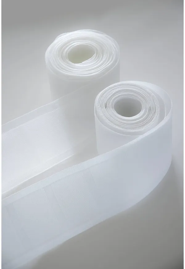 Stilren bomullsgardin 2025 från Hasta.