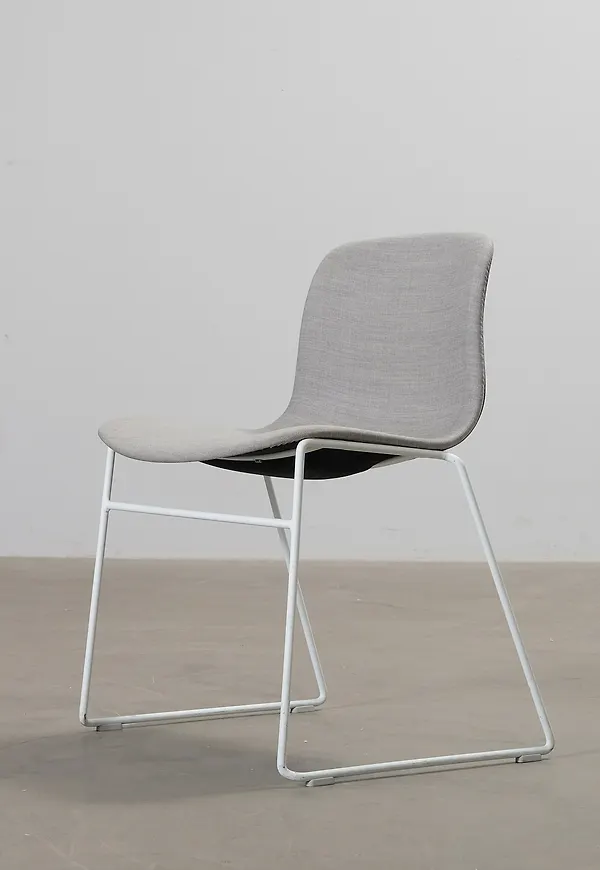 Trendig stol 2025 från HAY.