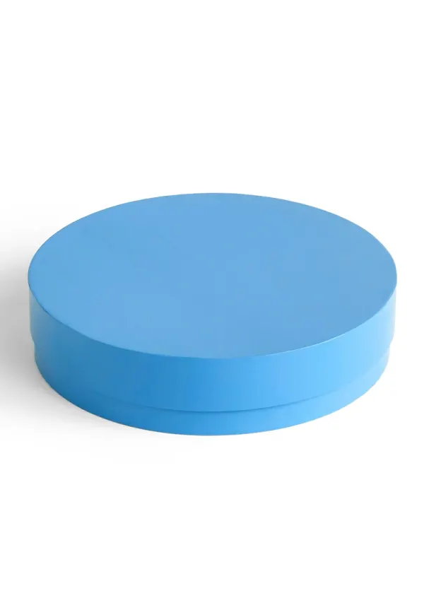 Riktigt snygg låda i blått från HAY.