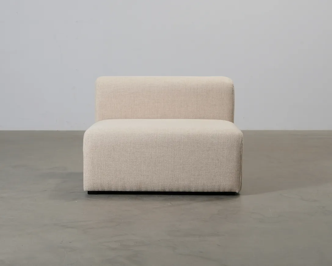 Exklusiv fåtölj 2026 från HAY.