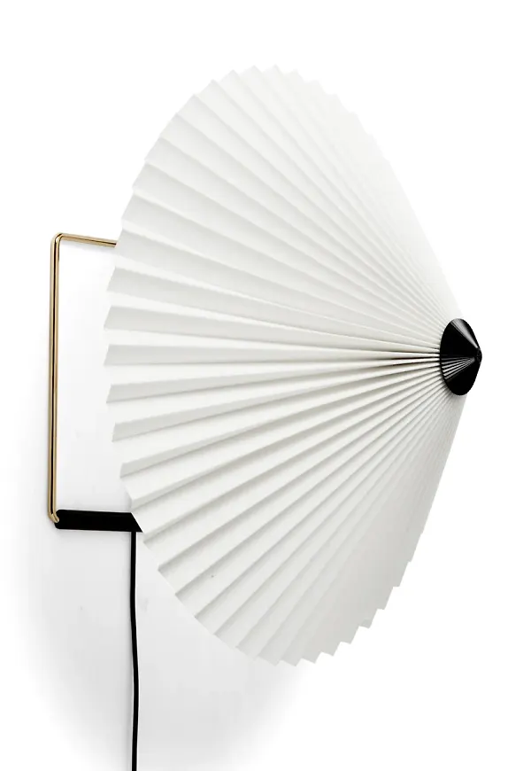 Skön vit vägglampa 2025 från HAY.