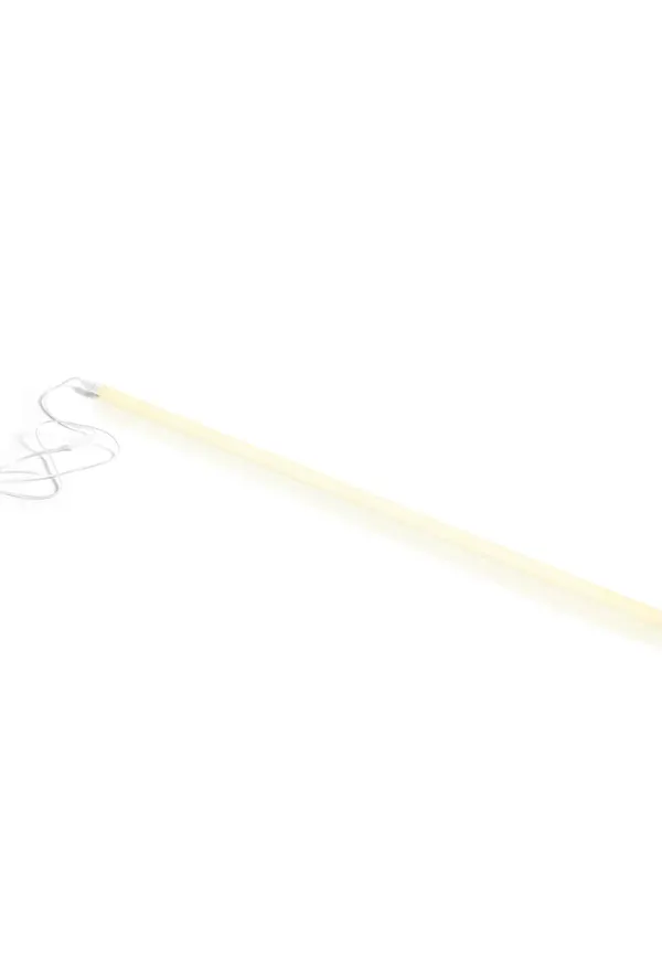 Riktigt snygg vit lampa 2025 från HAY.