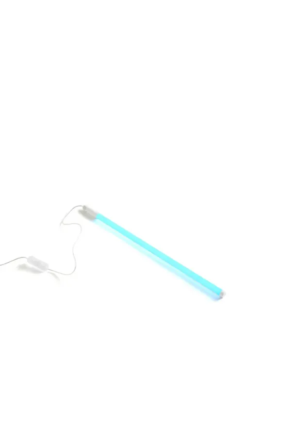 Blå HAY-lysrörslampa i klassisk modell.