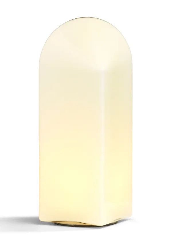 Fantastiskt fin lampa 2024 från HAY.