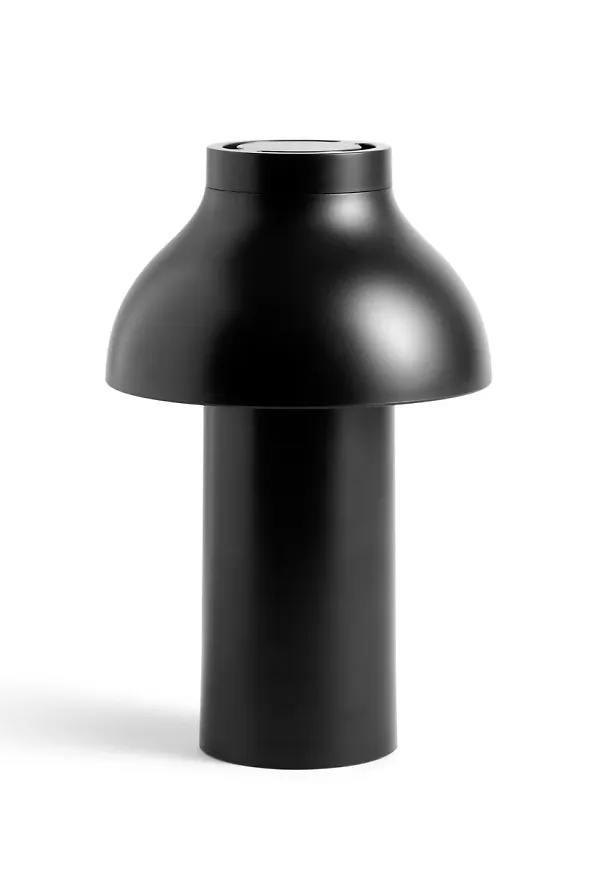 Klassisk svart bordslampa 2025 från HAY.