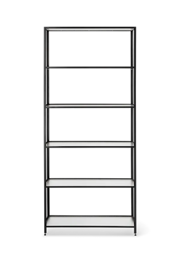 Svart FERM LIVING-skåp i stilriktig modell.