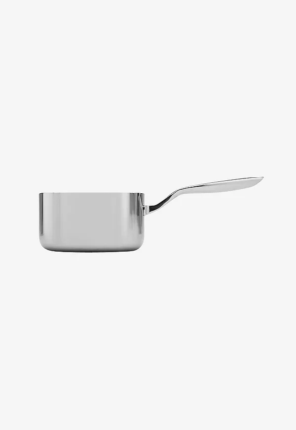 Silver Heirol-sauteuse i cool modell.