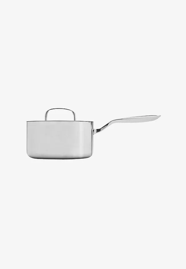 Mysig kastrull i silver från Heirol.