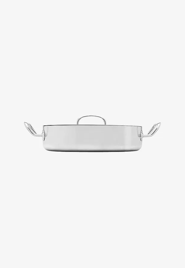 Snygg sauteuse i silver från Heirol.