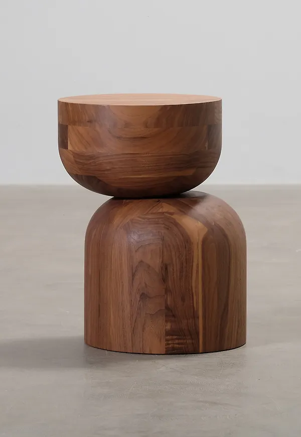 Smickrande sidobord 2025 från Herman Miller.