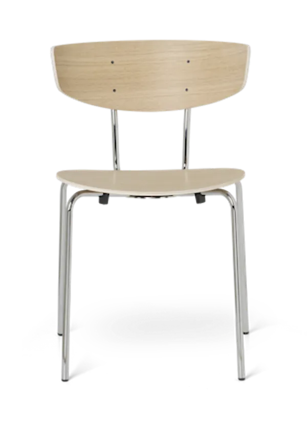 Jättefin matbordsstol i ek 2025 från FERM LIVING.