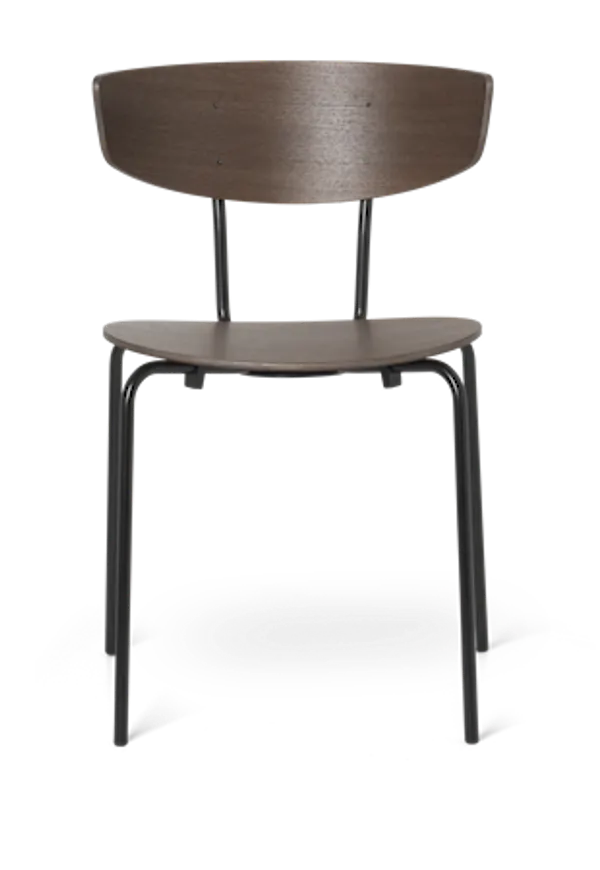 Exklusiv brun stol i ek från FERM LIVING.