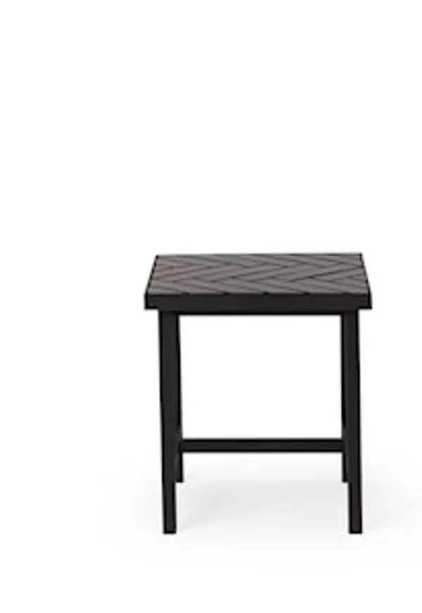 Fantastiskt fin svart bord 2025 från Warm Nordic.