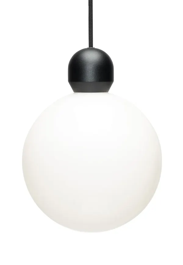 Svart Herstal-lampa i skön modell.