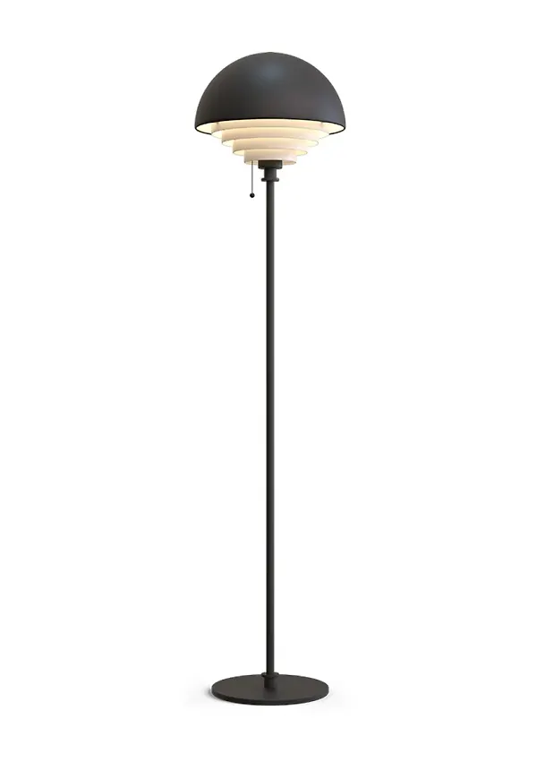 Svart Herstal-golvlampa i riktigt fin modell.