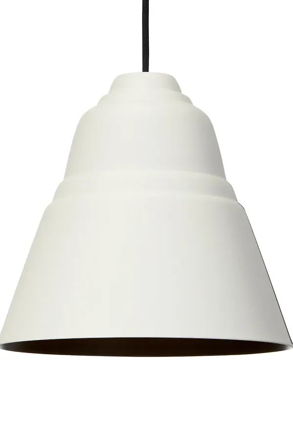 Komfortabel vit lampa 2025 från Herstal.