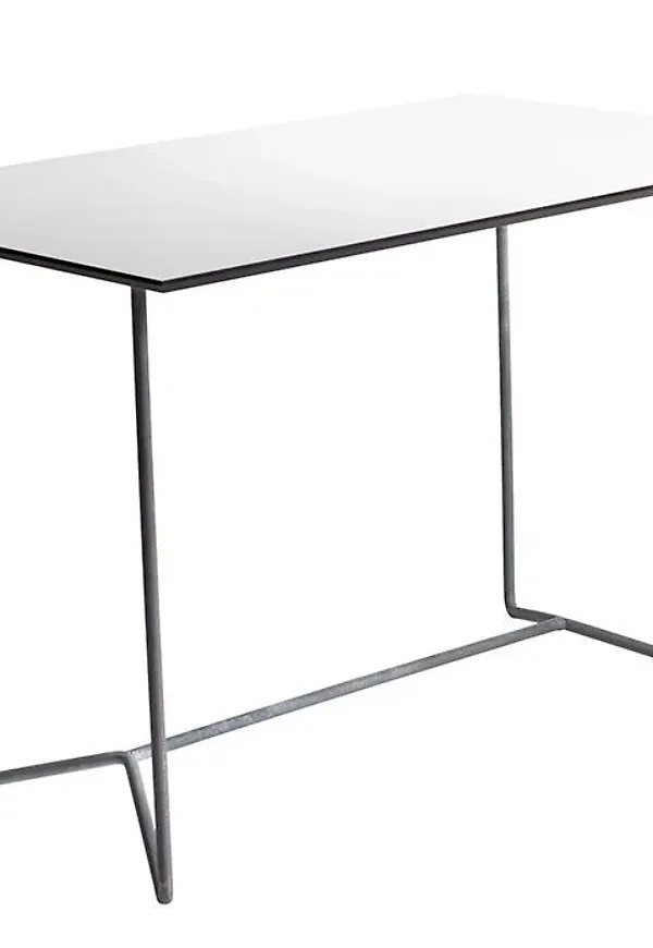 Komfortabel vit bord 2025 från Grythyttan Stålmöbler.