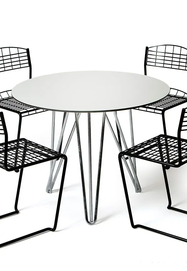 Otroligt snygg bord 2025 från Grythyttan Stålmöbler.