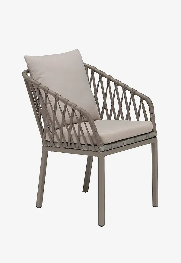 Modern beige matstol 2026 från Hillerstorp.