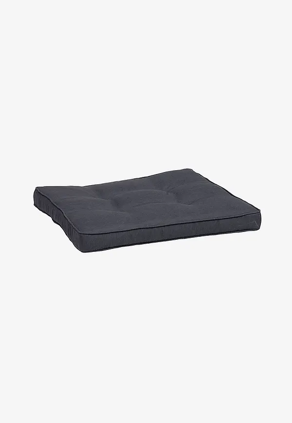 Exklusiv svart möbel 2026 från Hillerstorp.